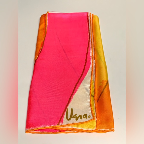 Vintage 1970s VERA NEUMANN Hand Rolled All Silk 44” x 15” Scarf Wrap Kerchief - Picture 16 of 16